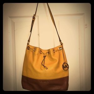 Michael Kors Purse Bucket Bag